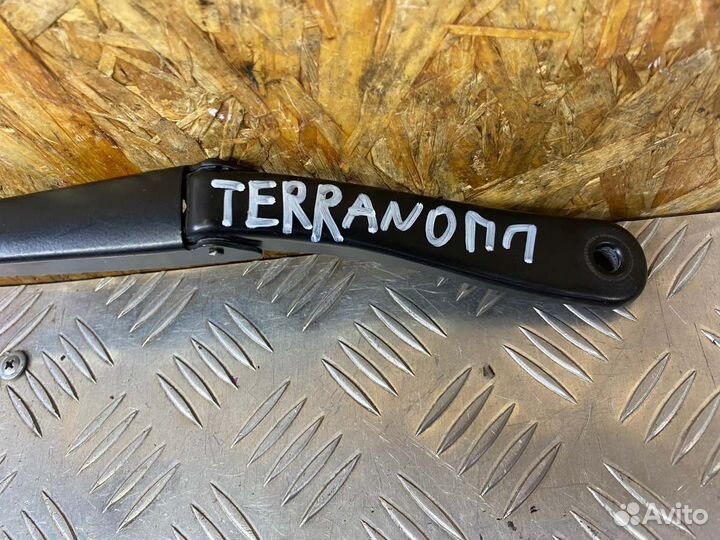 Поводок стеклоочистителя передний правый Nissan