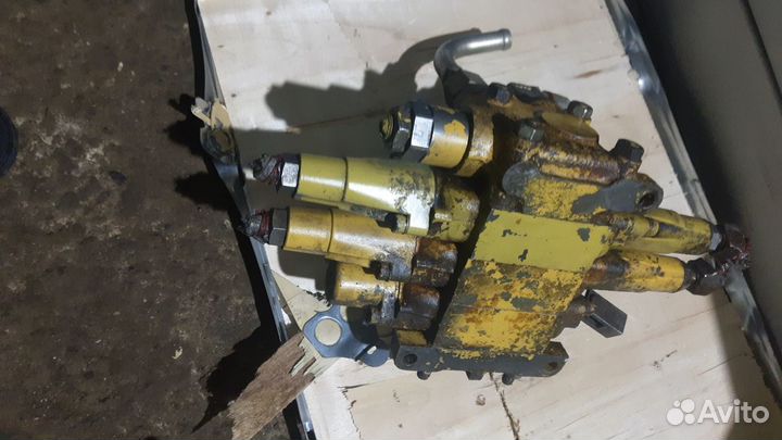 4-х секционный гидравлический распределитель