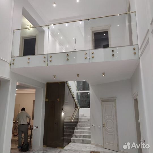 Ограждение из стекла для дома