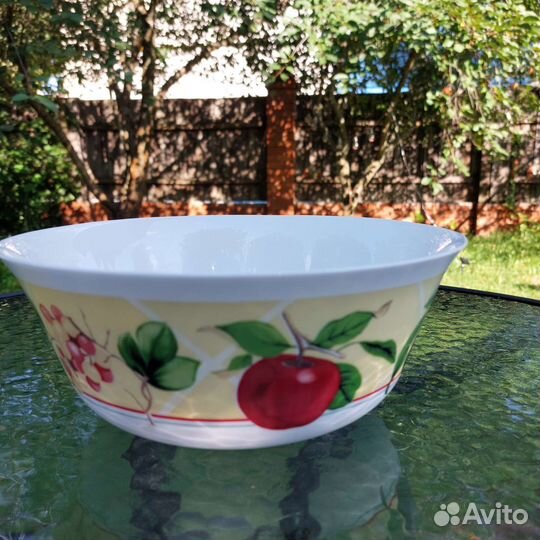 Столовой сервиз на 6 персон новый (38 предметов )