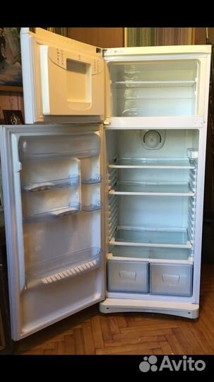 Холодильник Indesit Graffiti, не работает