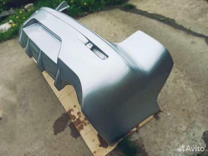 Задний/передний бампер на Mitsubishi lancer 10