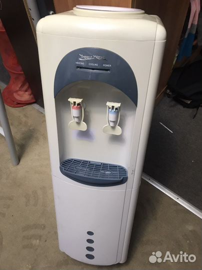 Кулер для воды