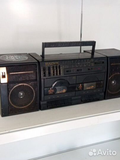 Магнитофон Fugison
