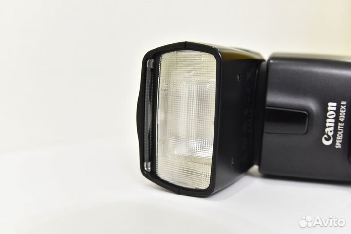 Вспышка Canon Speedlite 430EX II