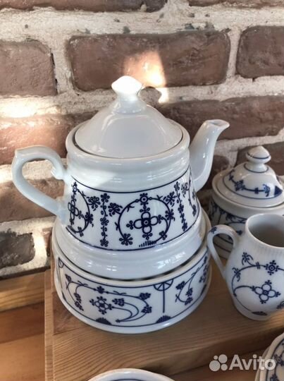 Два сервиза Луковый узор Индийский узор