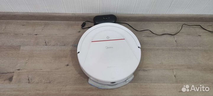 Робот пылесос midea VCR 03