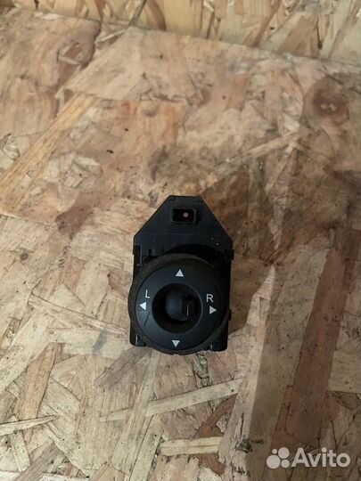 Блок управления зеркалами Kia Ceed