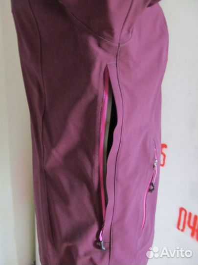 Хайкинг куртка женская Quechua Decathlon 42-44