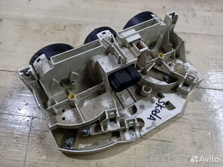 Блок управления печкой Skoda Octavia A4