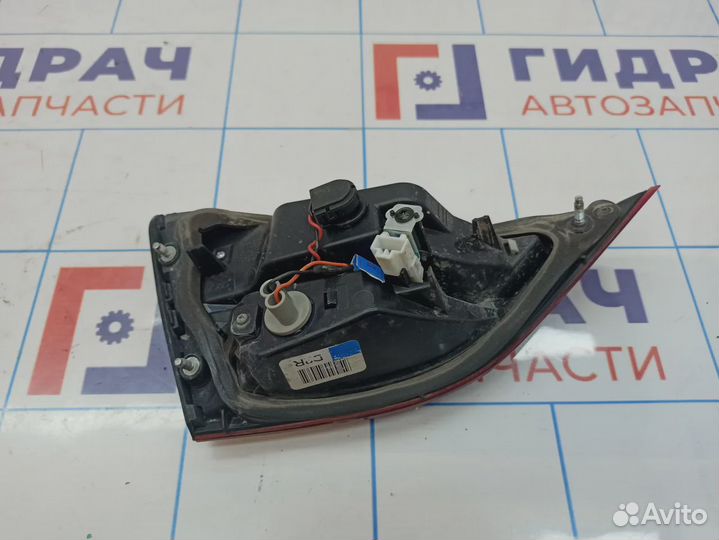 Фонарь задний внутренний правый Hyundai Elantra (MD) 92404-3X220