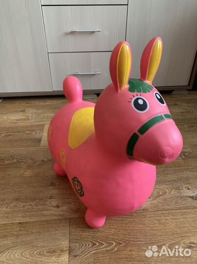 Игрушка лошадь-прыгун