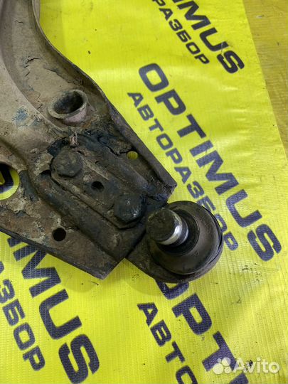 Рычаг передний правый Audi 80 B4