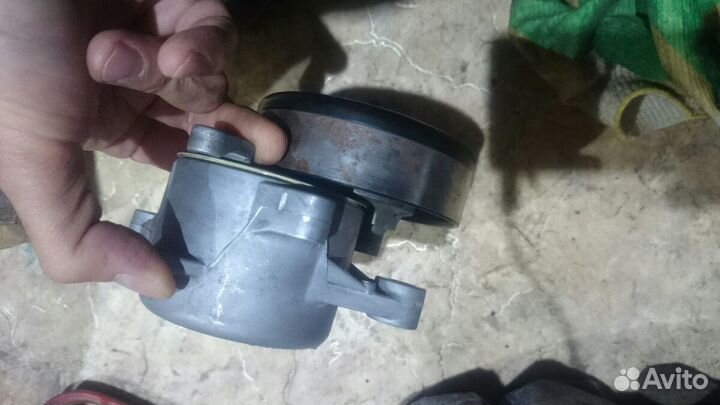 Натяжитель ремня грм Mercedes Gates (W210)