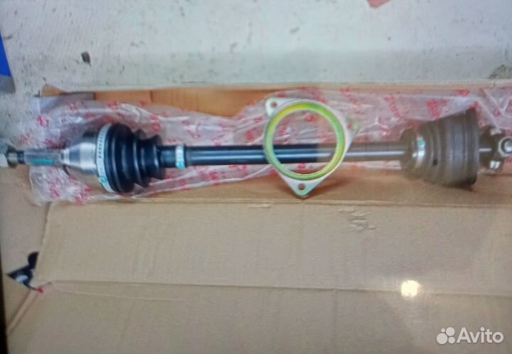 Продам левый привод Рено Логан 1