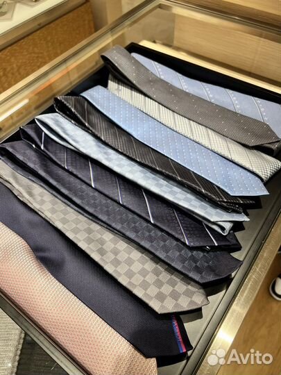 Галстук мужской Louis Vuitton