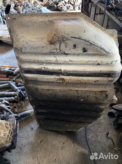 Топливный бак nissan cefiro