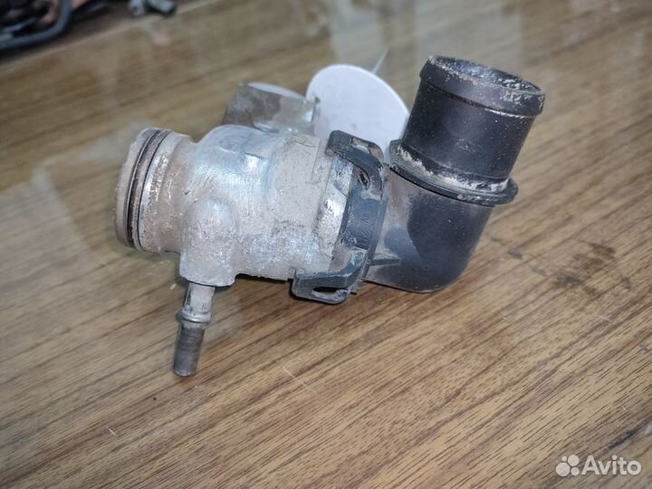 Патрубок двигателя Cadillac SRX 2