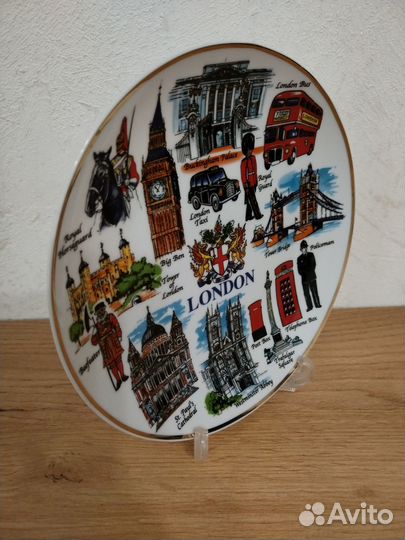 Декоративная настенная тарелка