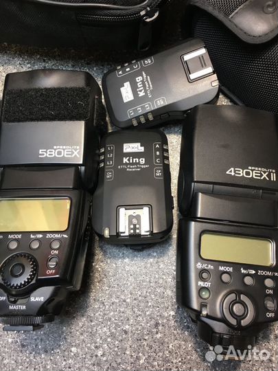 Камера, объектив, вспышки, фотофон