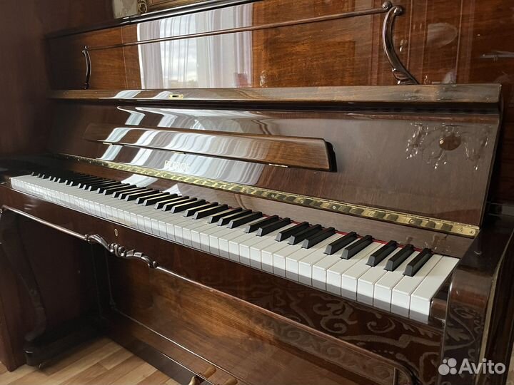 Пианино Petrof Барокко