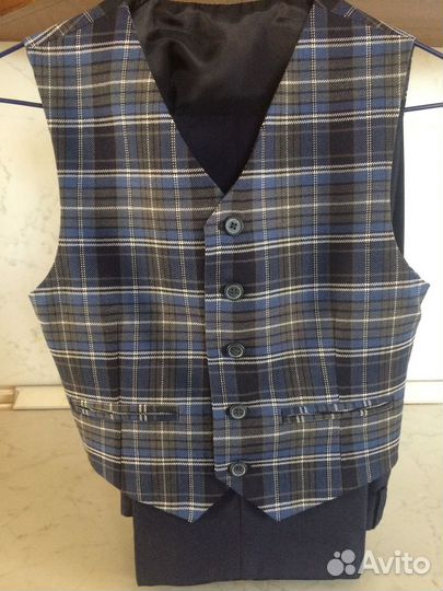 Продам костюм 3-ка для мальчика новый