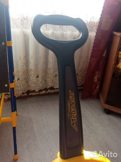 Машинка каталка