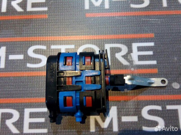 Привод заслонки отопителя Mercedes-Benz E-Class