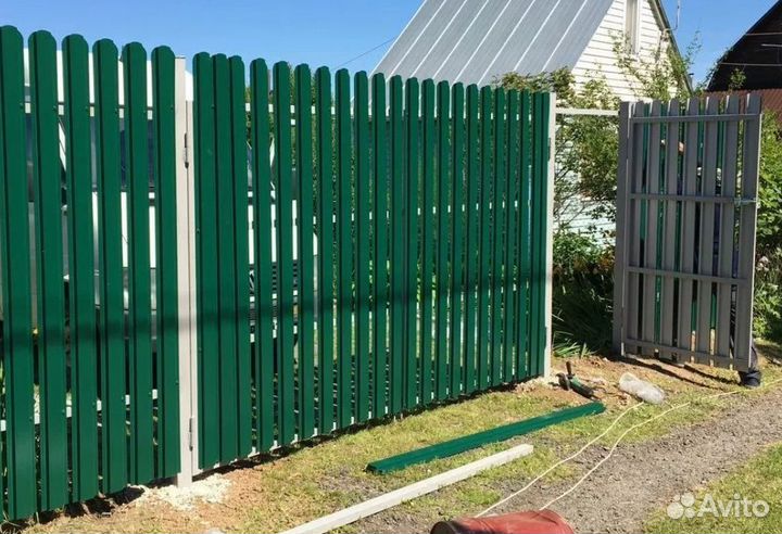 Забор из евроштакетника качественно под ключ