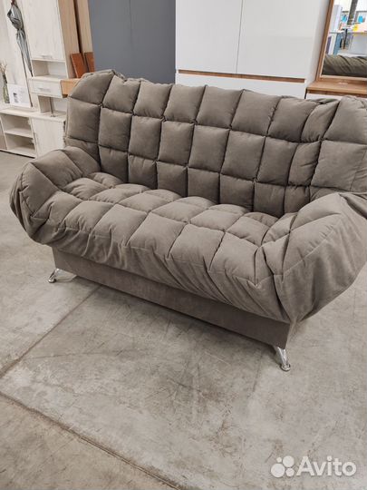 Кресло и диван новый в рассрочку