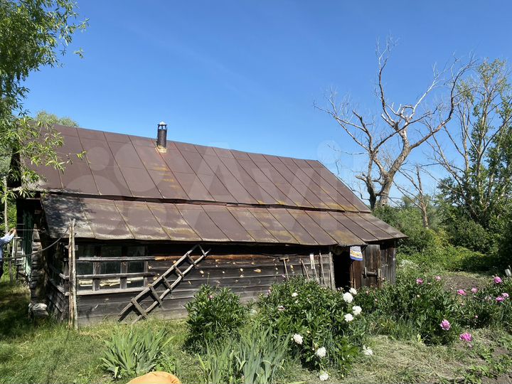 Дом 27,3 м² на участке 15 сот.