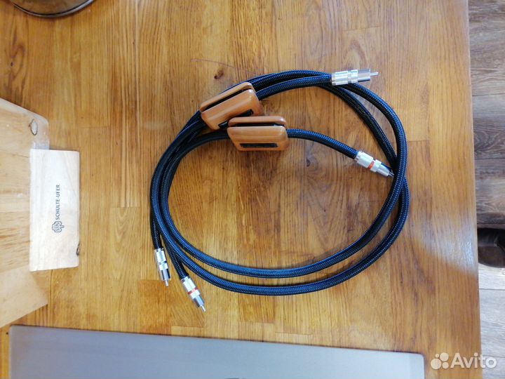 Топовый межблочный кабель