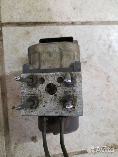 Блок abs nissan primera p11