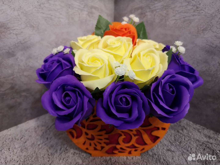 Розы на праздник