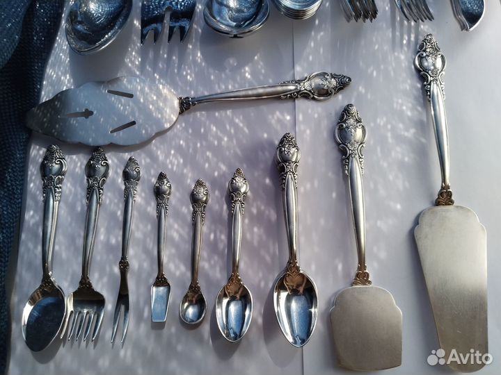 Столовые приборы из мельхиора 