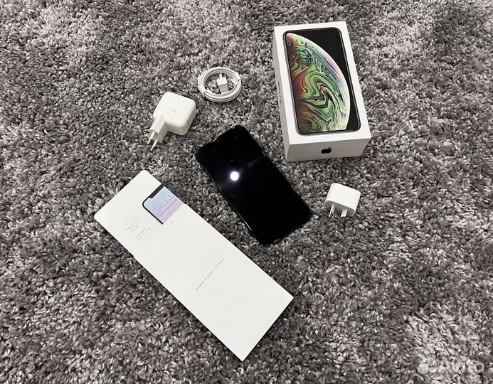 iPhone Xs Max, 64 ГБ