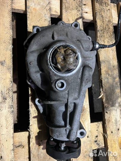 Редуктор переднего моста BMW X5 E70 2008