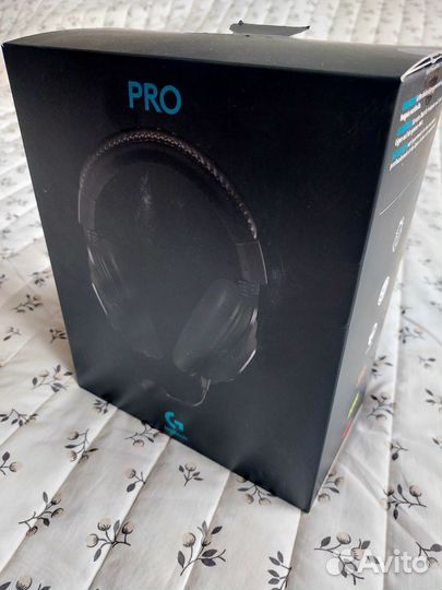 Игровые наушники Logitech с микрофоном