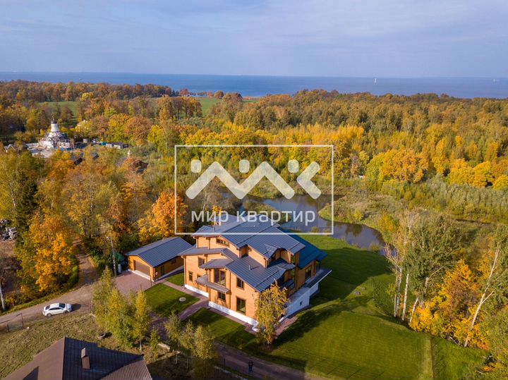 Коттедж 1200 м² на участке 50 сот.