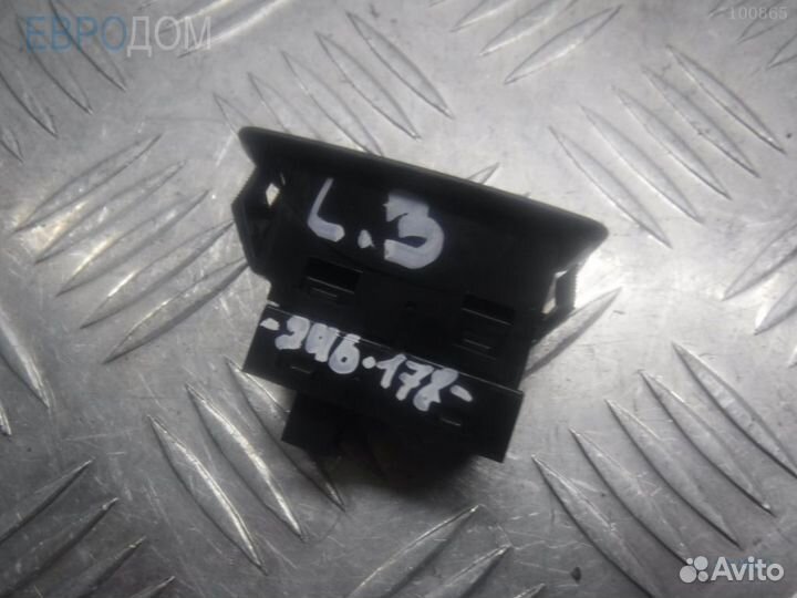 Кнопка стеклоподъемника задняя левая BMW F16 s1112