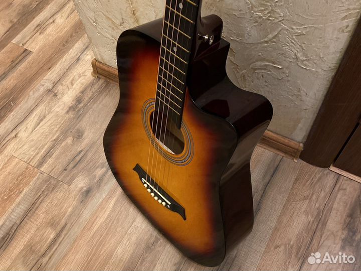 Гитара новая коробке