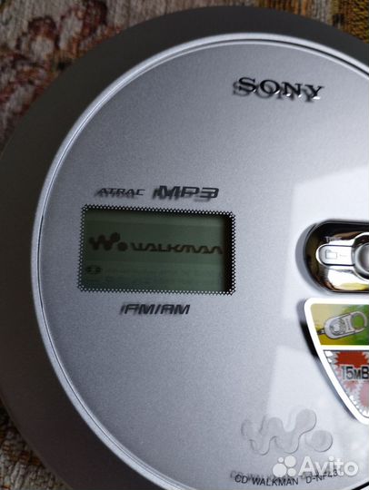 CD/MP3 плеер Sony Walkman D-NF431