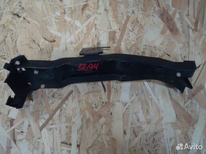 Кронштейн Volkswagen Passat CC cawb 2009