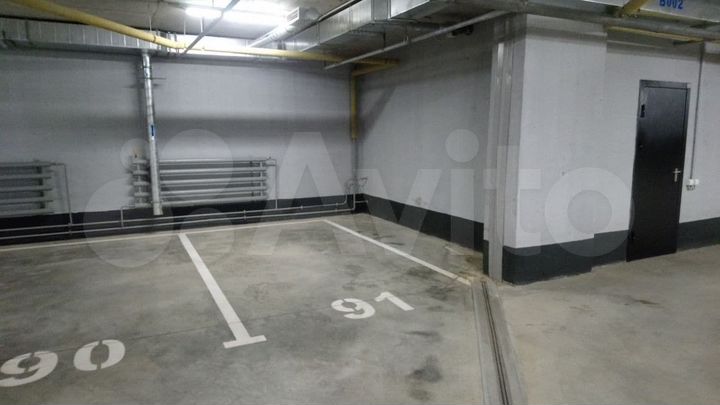 Машиноместо, 28 м²