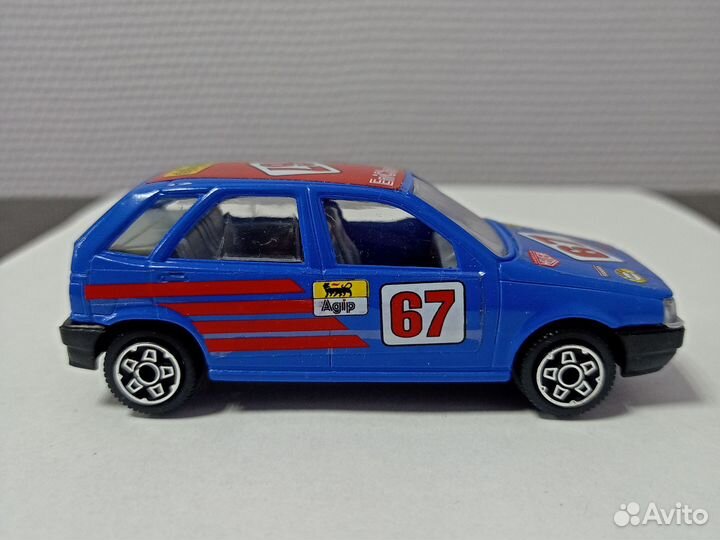 Модель Fiat Tipo rally. Bburago. 1:43