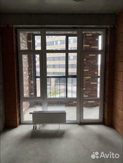 Оконный блок с дверью