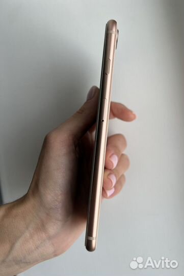 Телефон iPhone 8 plus