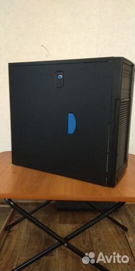 Продается сервер на базе платформы Intel