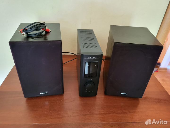 Колонки с усилителем Microlab PRO1