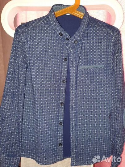 Рубашки разных цветов и размеров